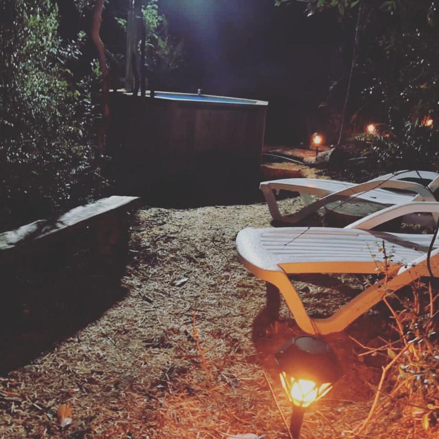 Ausvia Cabanas Tinajas Y Spa Hornopiren Ngoại thất bức ảnh
